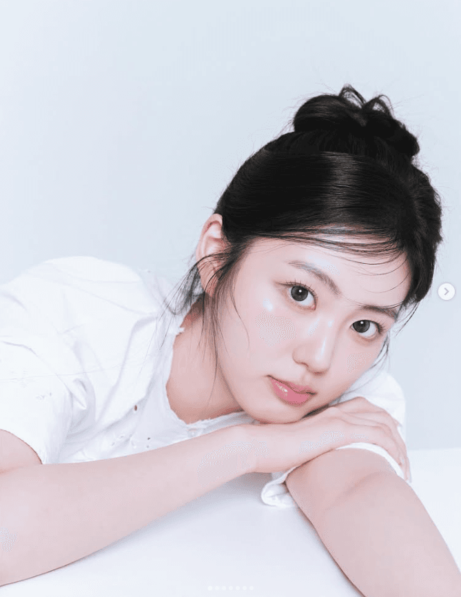 Kwon Eunbin Announces Retirement from Entertainment Industry